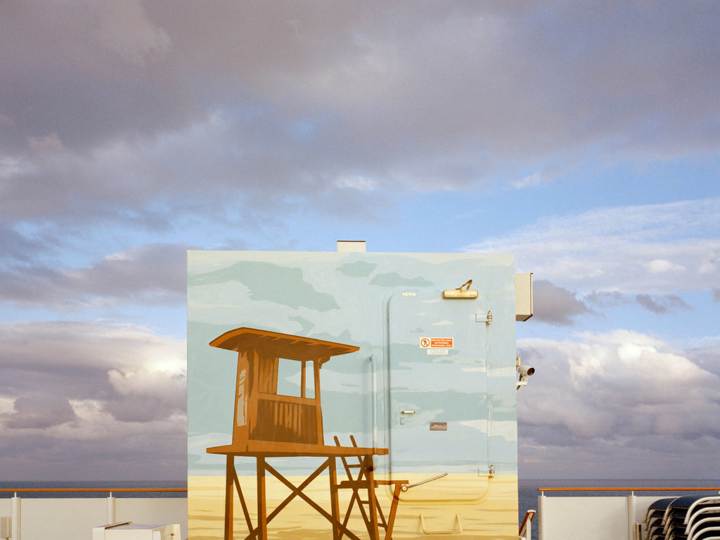 Photography by Anna Beeke titled "32 37'01.0