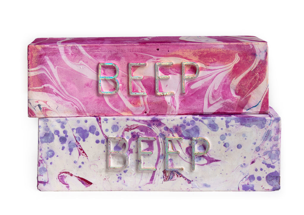 Sculpture by Ben Skinner titled "BEEP BEEP" - 2.