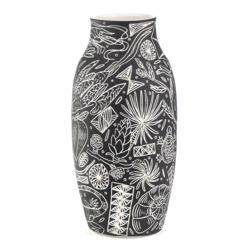 Sculpture by Dana Bechert titled "Bat / Nasturtium Vase" - 5.