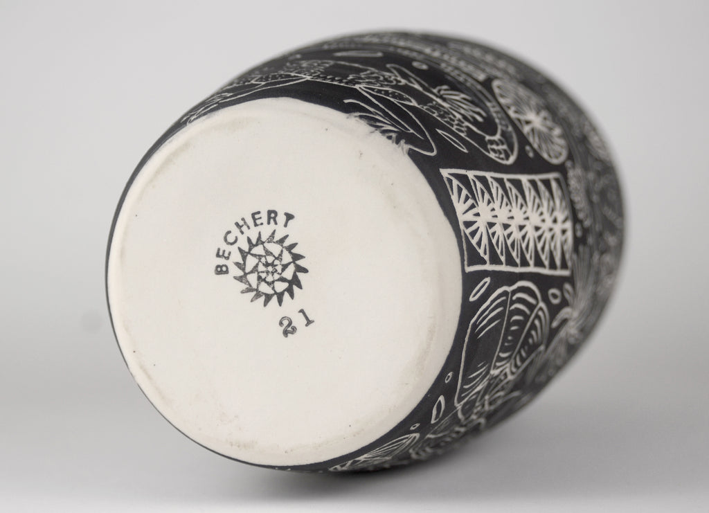 Sculpture by Dana Bechert titled "Bat / Nasturtium Vase" - 8.