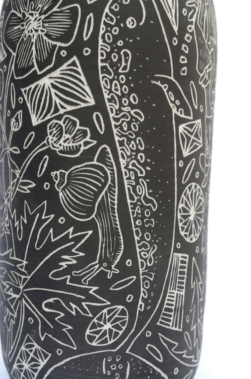 Sculpture by Dana Bechert titled "Kingfisher Vase" - 4.