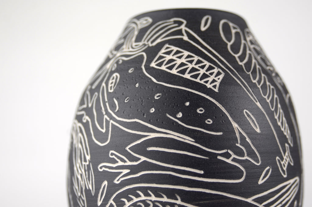Sculpture by Dana Bechert titled "North Carolina Beach Vase" - 7.