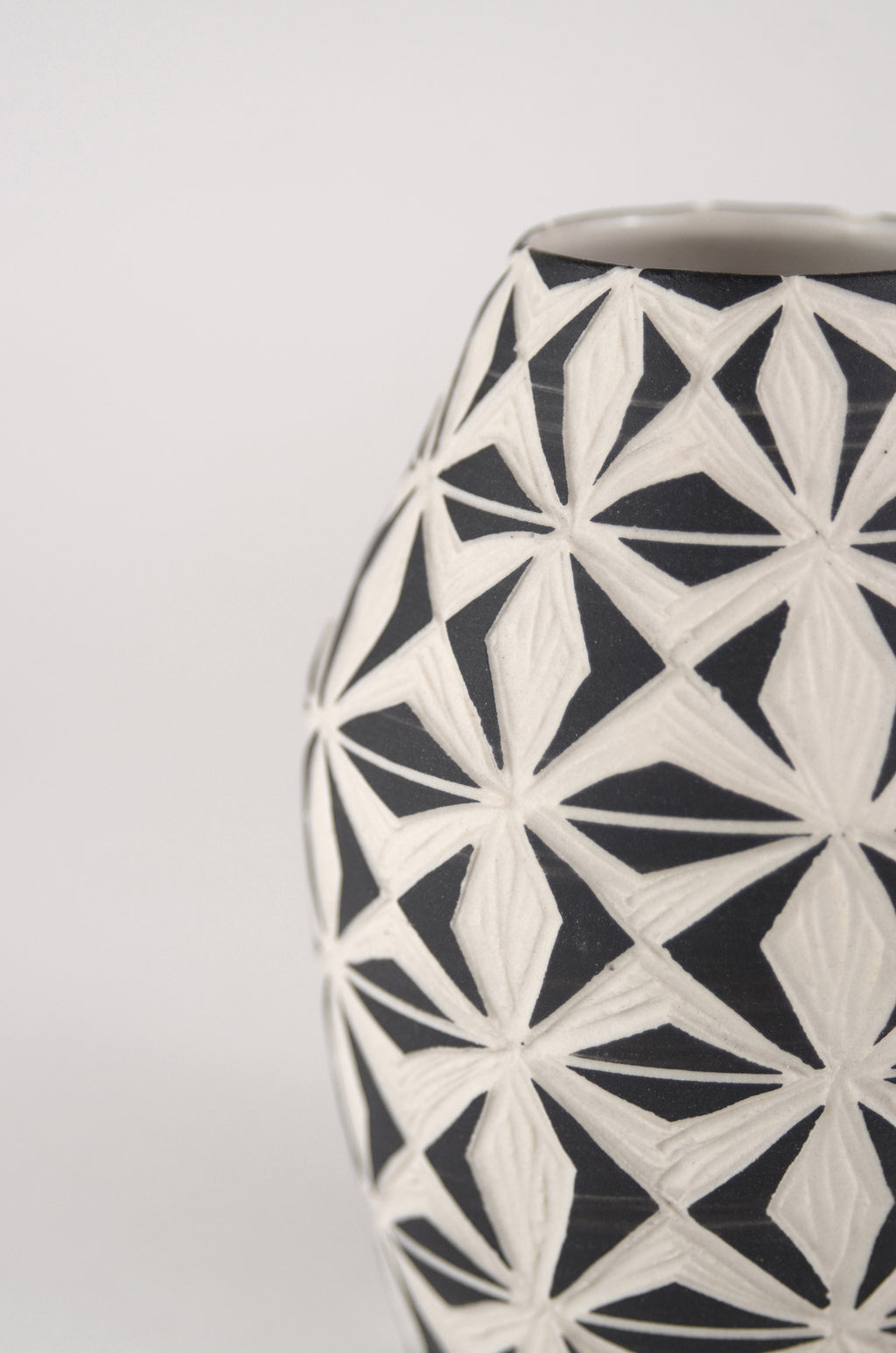 Sculpture by Dana Bechert titled "X Bud Vase" - 3.