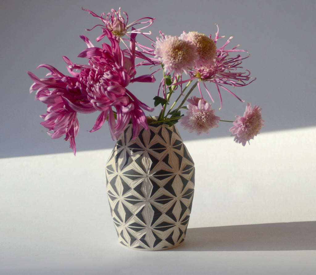 Sculpture by Dana Bechert titled "X Bud Vase" - 5.