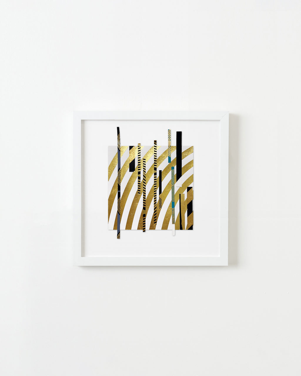 Mixed Media by Lisa Hunt titled "Cross Sections Free Form No. 18" - 1.