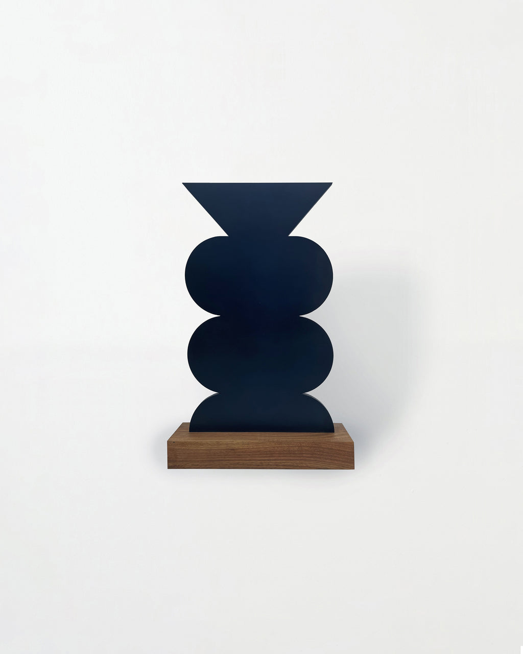 Sculpture by Dan Covert titled "Present (Maquette)" - 1.