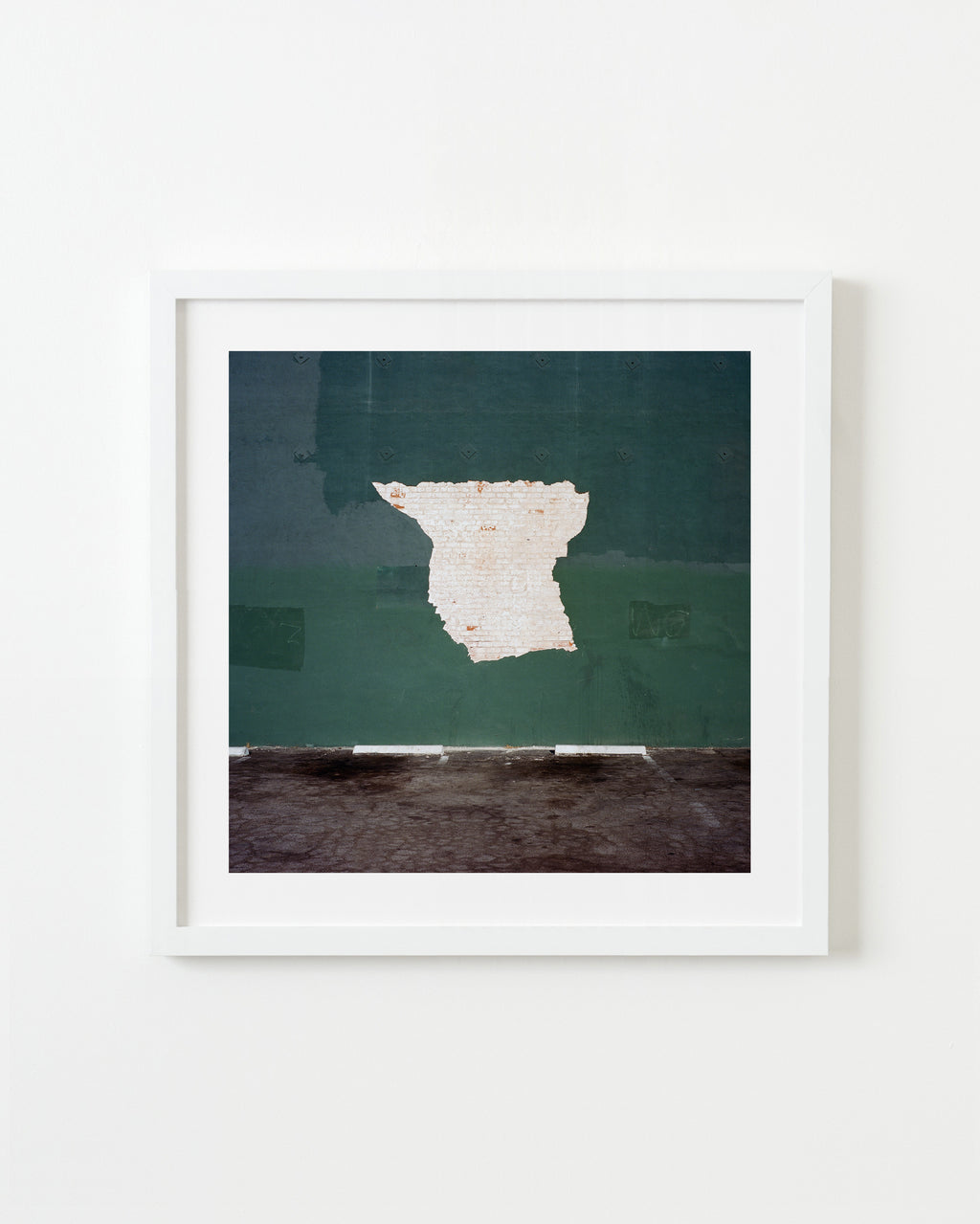 Photography by Sinziana Velicescu titled "East Los Angeles, CA" - 1.