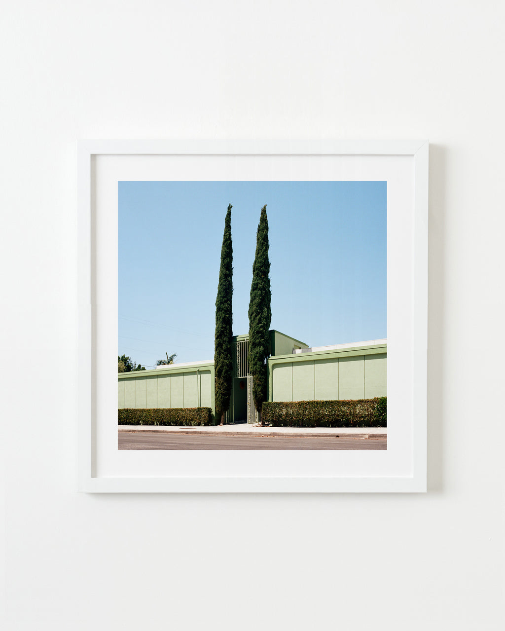 Photography by Sinziana Velicescu titled "North Hollywood, CA" - 1.