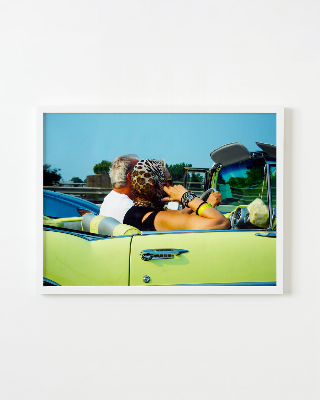 Photography by Dolly Faibyshev titled "Kitty's Back in Town" - 1.