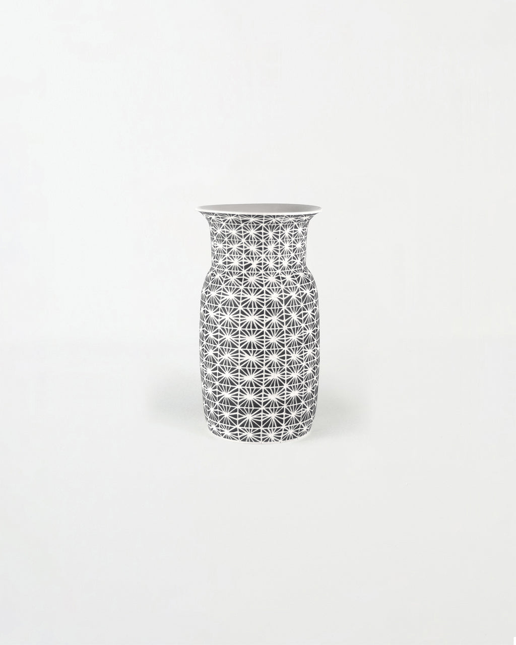 Sculpture by Dana Bechert titled "Burst Vase" - 1.