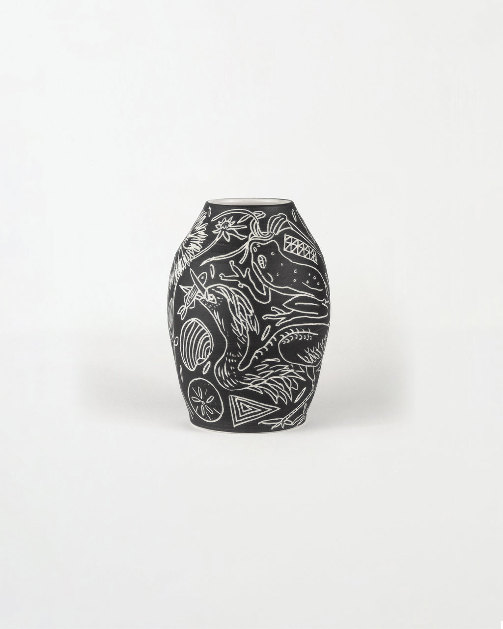 Sculpture by Dana Bechert titled "North Carolina Beach Vase" - 1.
