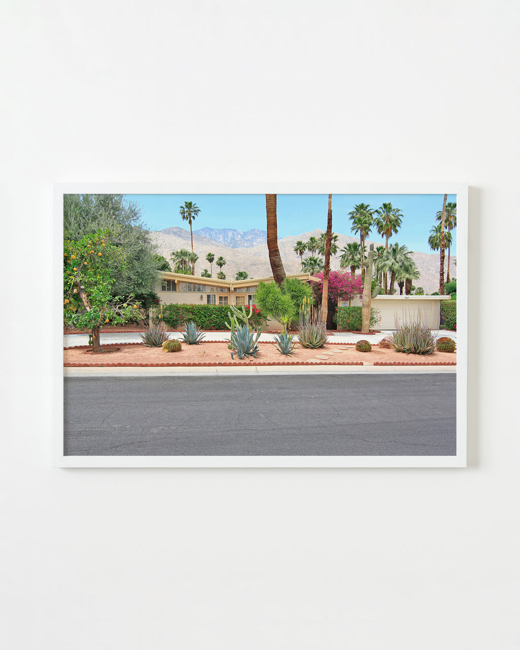 Photography by Dolly Faibyshev titled "Mid-Century House #1" - 1.