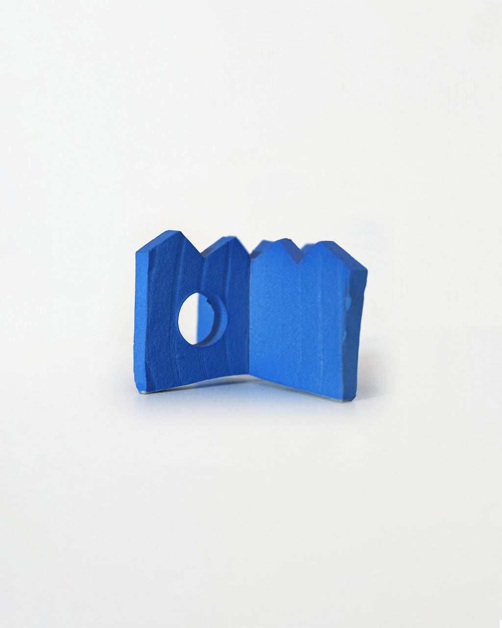 Porcelain Plane III - Fitzhugh Karol