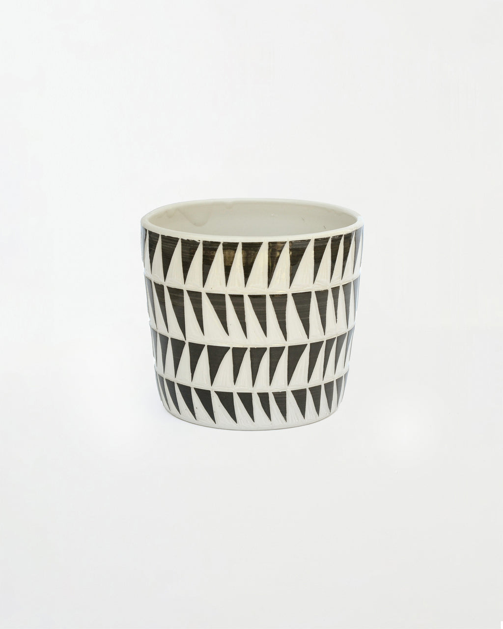 Sculpture by Dana Bechert titled "Flying Geese Cylinder" - 1.