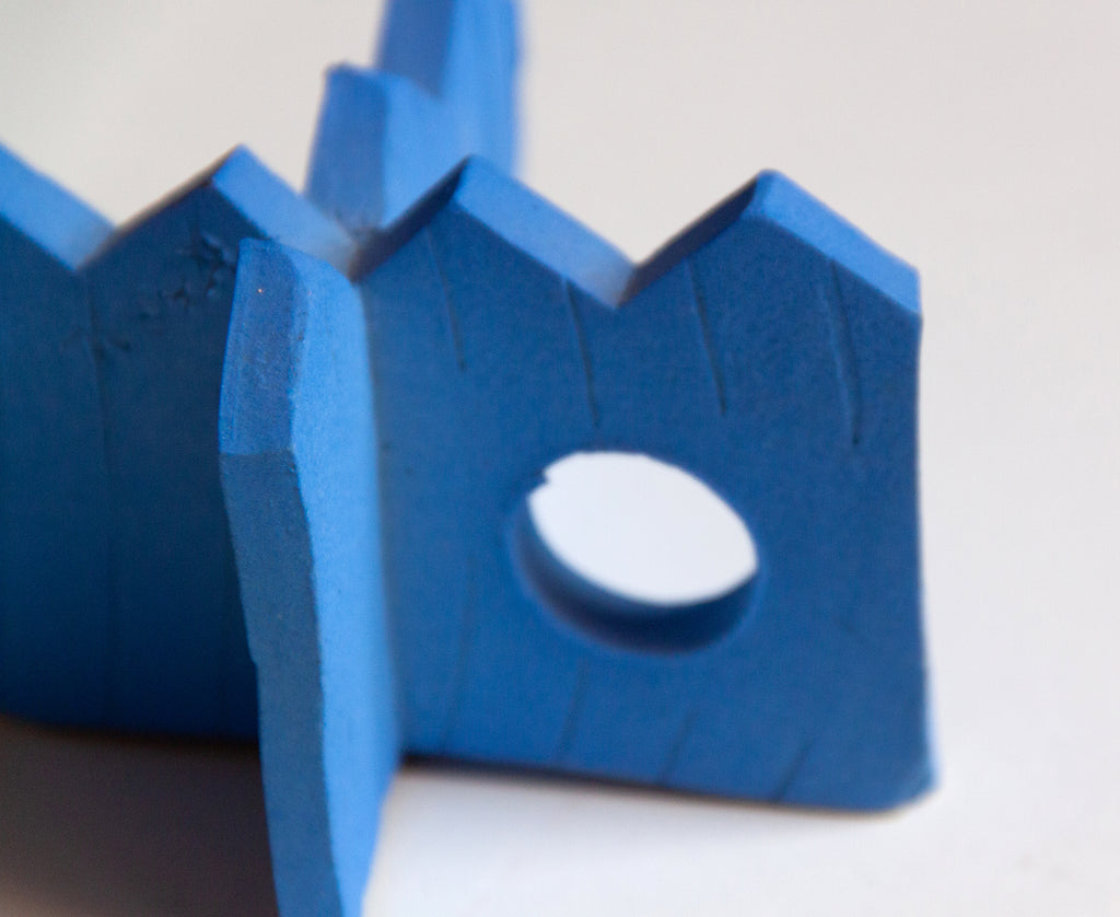 Sculpture by Fitzhugh Karol titled "Porcelain Plane III" - 5.