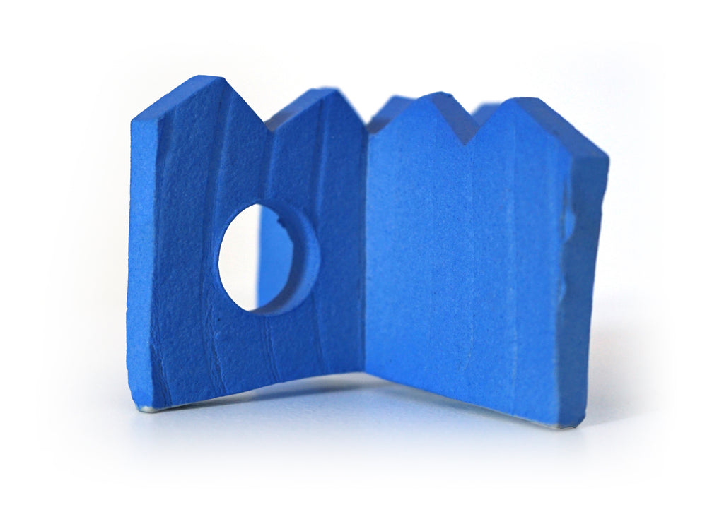 Sculpture by Fitzhugh Karol titled "Porcelain Plane III" - 2.