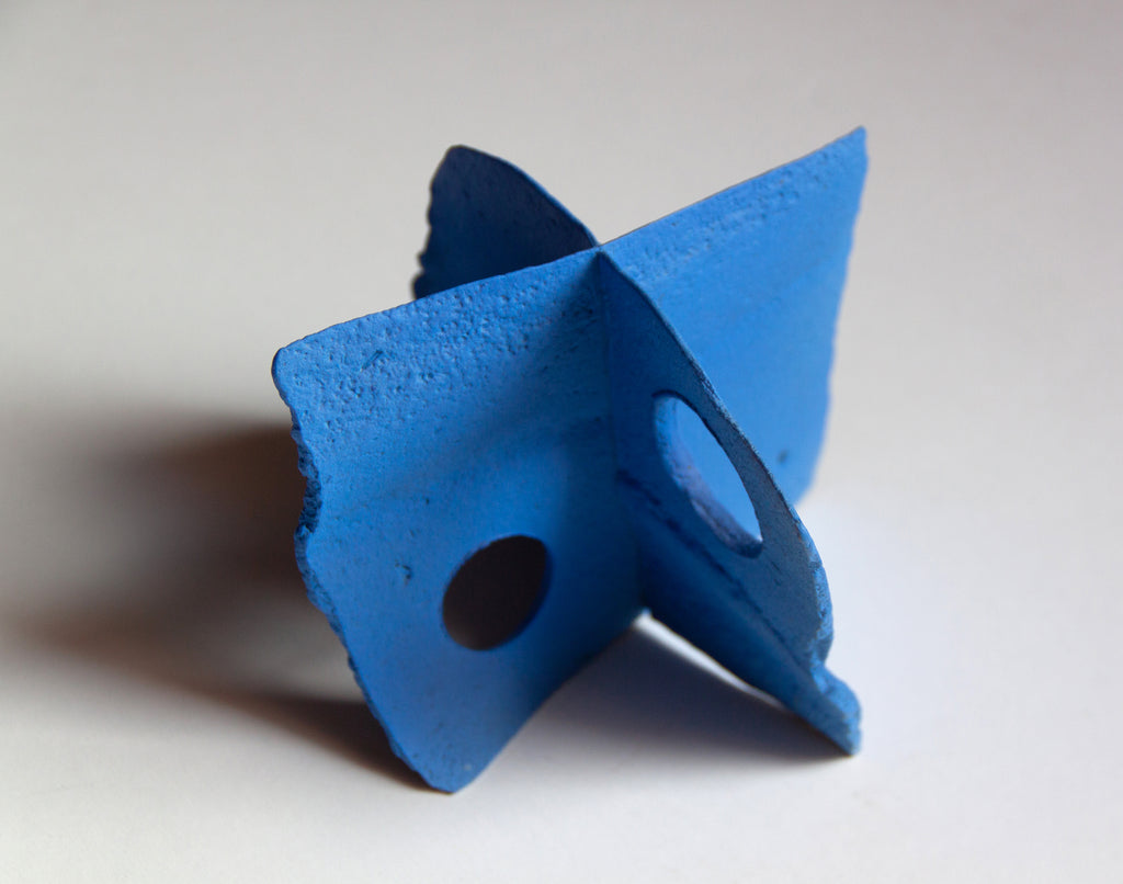 Sculpture by Fitzhugh Karol titled "Porcelain Plane V" - 3.