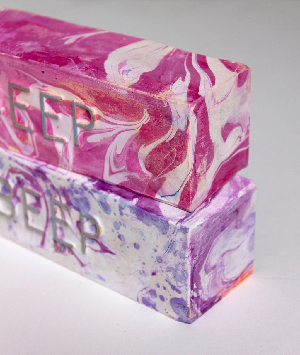 Sculpture by Ben Skinner titled "BEEP BEEP" - 5.