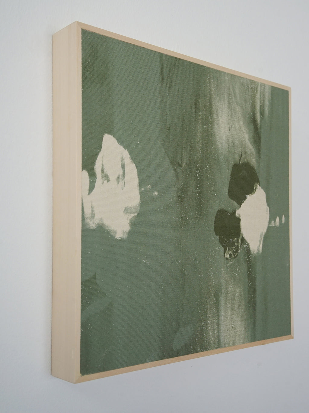 Painting by Natalia Nicole Rodríguez titled "Walks by the park" - 4.