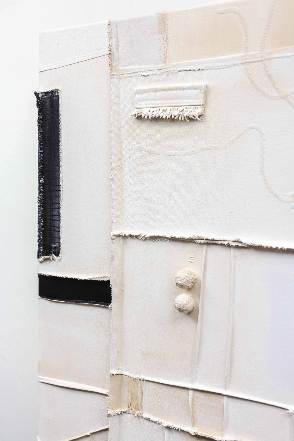 Painting by Nicole Anastas titled "Ruins" - 7.