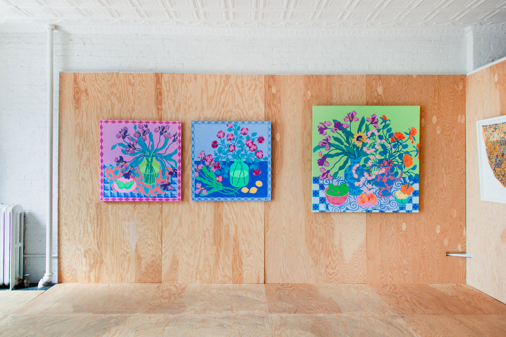 Painting by Sarah Ingraham titled "Green Pot on Blue" - 4.