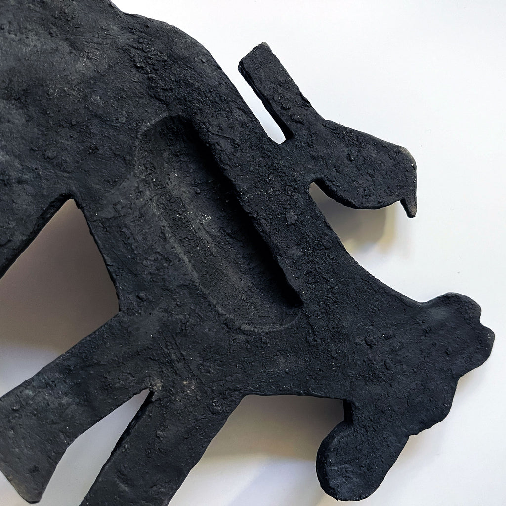 Sculpture by Paulina Ho titled "Friends In All Places" - 4.