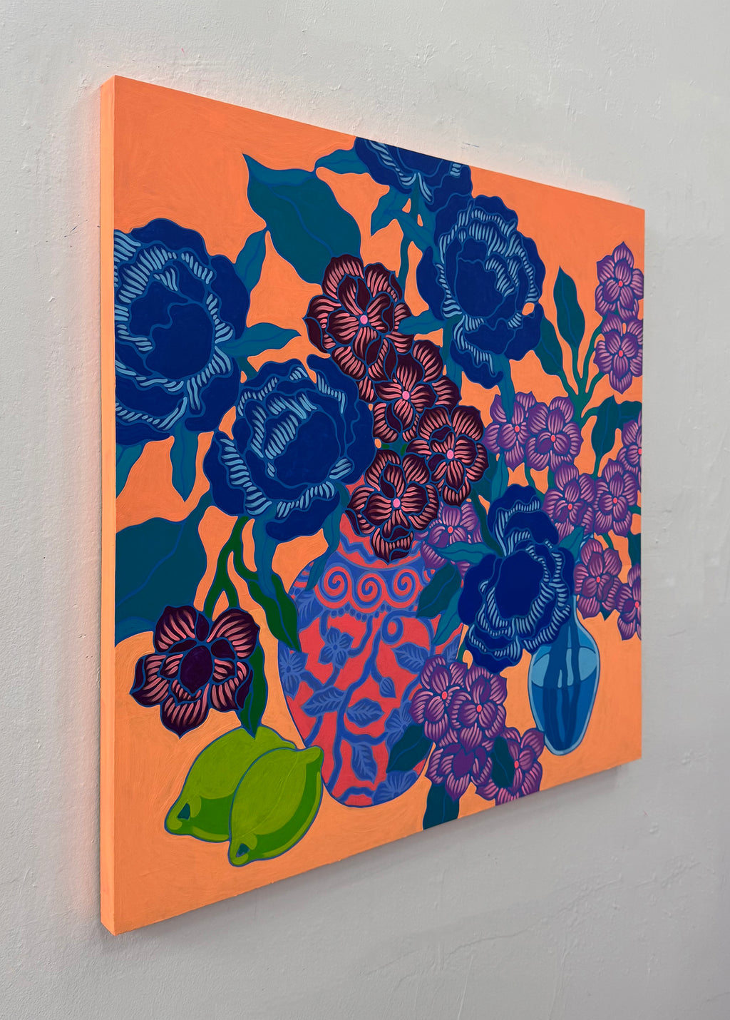 Painting by Sarah Ingraham titled "Two Bouquets on Orange" - 3.