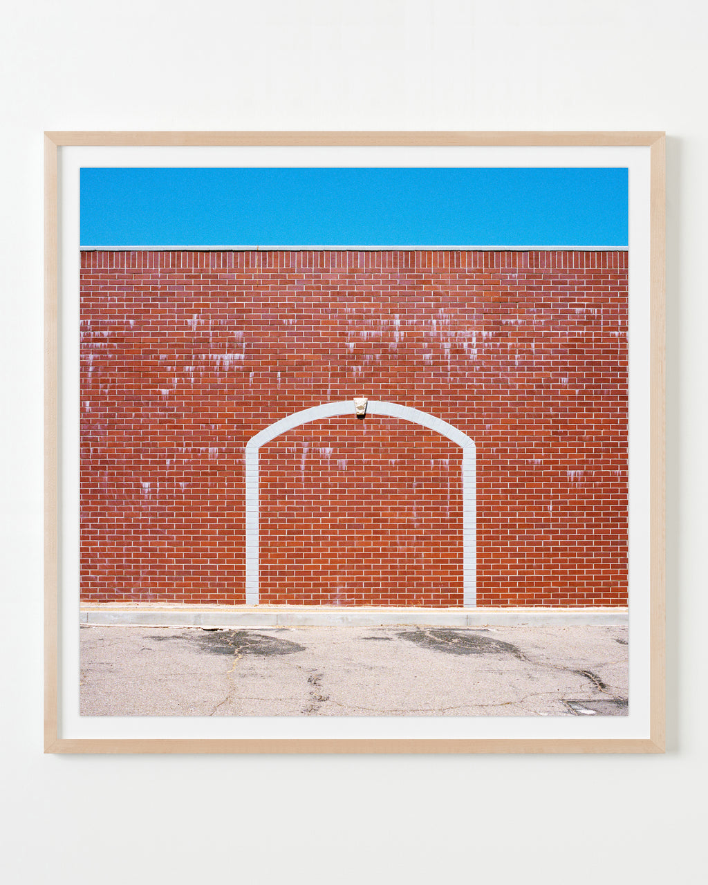 Photography by Sinziana Velicescu titled "Victorville, CA" - 3.