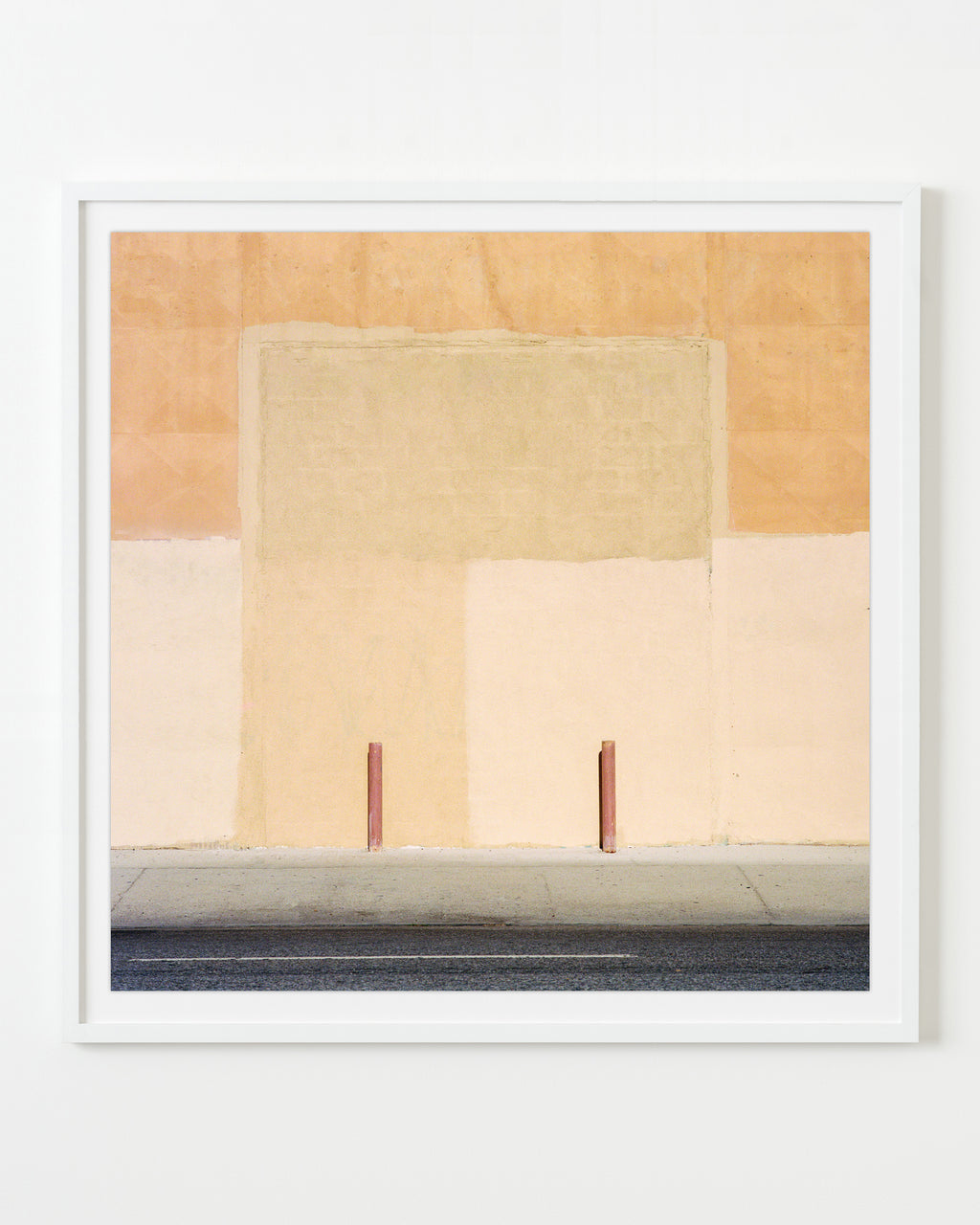 Photography by Sinziana Velicescu titled "Downtown, Los Angeles" - 1.