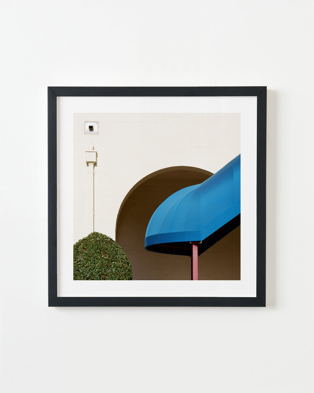 Photography by Sinziana Velicescu titled "East Hollywood, Los Angeles" - 3.