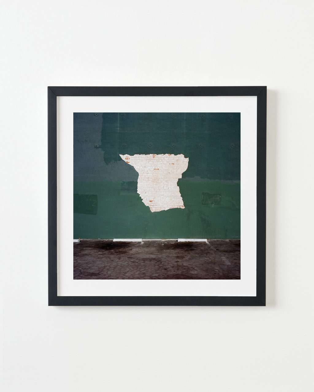 Photography by Sinziana Velicescu titled "East Los Angeles, CA" - 3.
