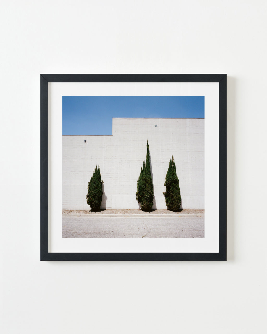 Photography by Sinziana Velicescu titled "El Monte, CA" - 3.