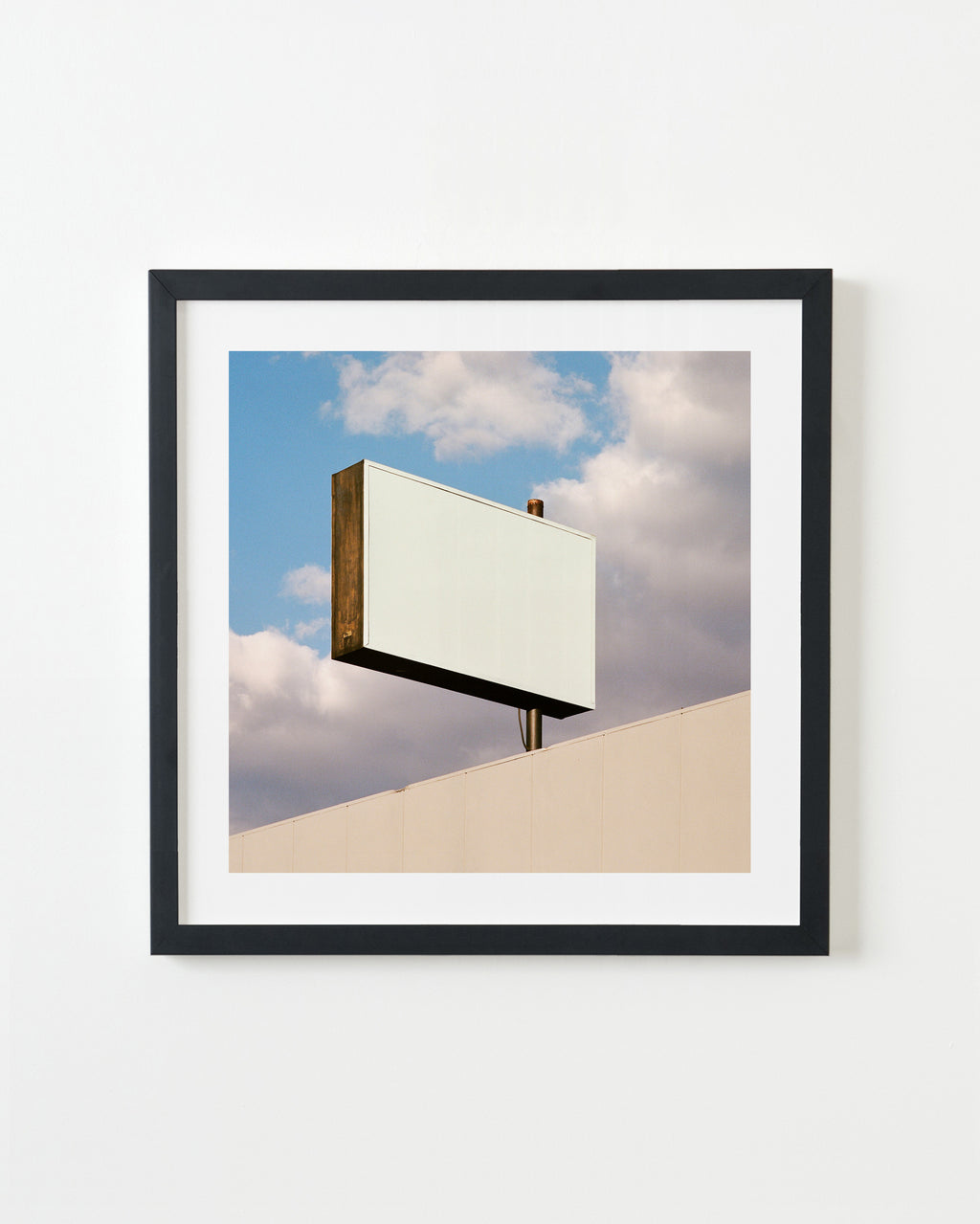 Photography by Sinziana Velicescu titled "North Hollywood, CA" - 3.