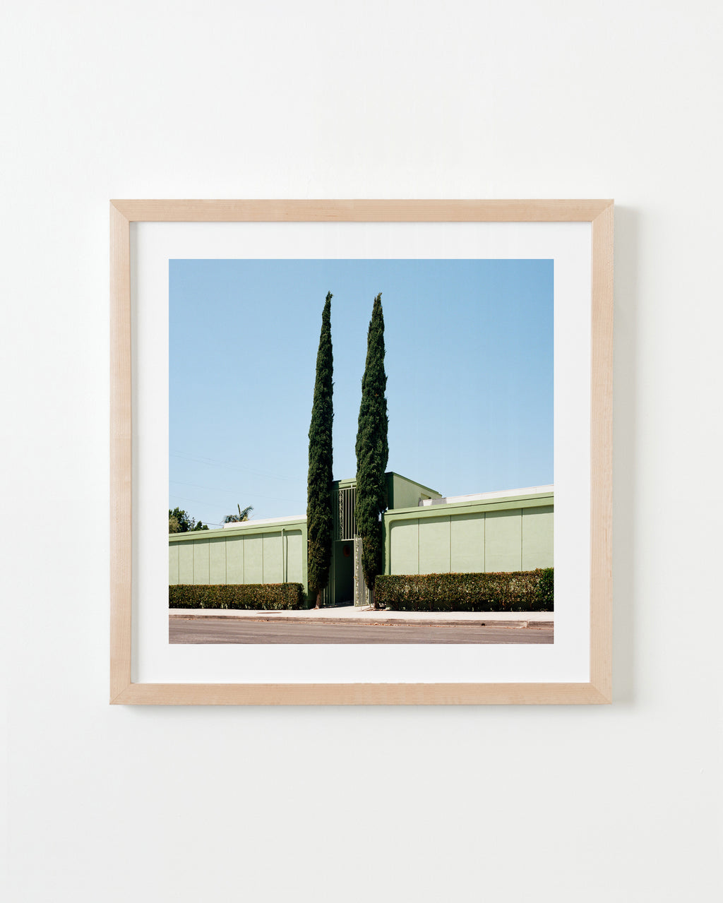 Photography by Sinziana Velicescu titled "North Hollywood, CA" - 4.