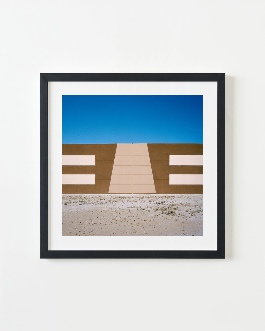 Photography by Sinziana Velicescu titled "Palm Desert, CA" - 3.