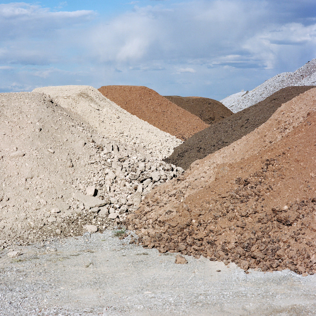 Photography by Sinziana Velicescu titled "Two Guns, AZ" - 2.