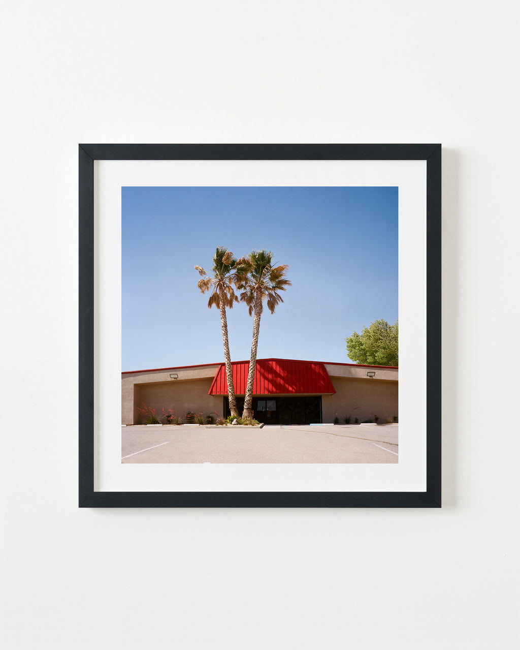 Photography by Sinziana Velicescu titled "Victorville, CA" - 3.