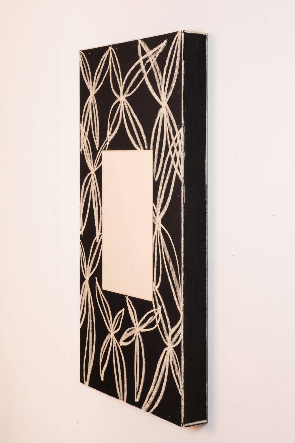 Painting by Taja Vaetoru titled "Tūrama — Kāra" - 3.
