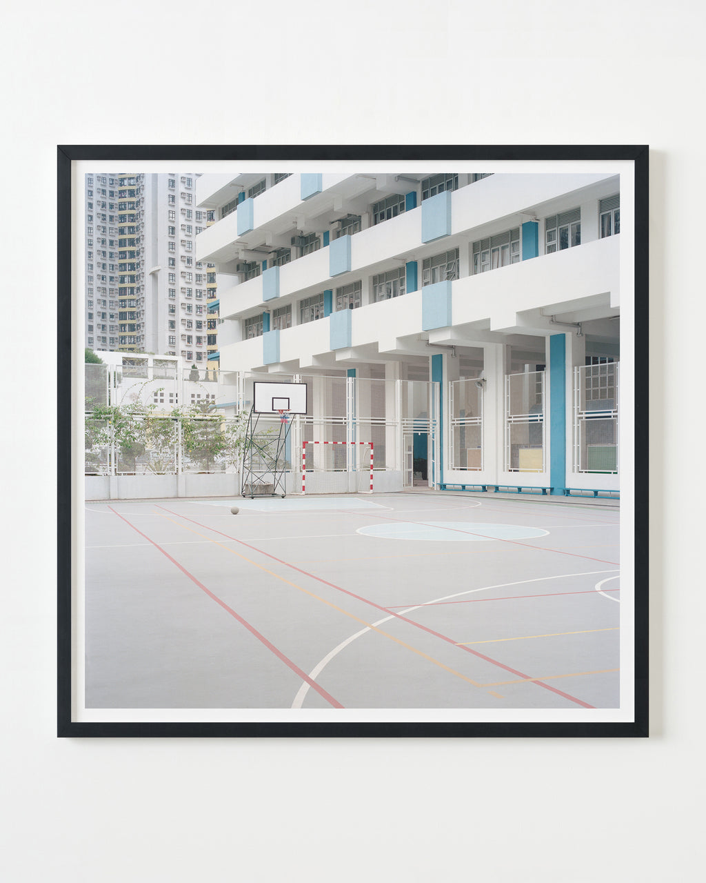 Photography by Ward Roberts titled "court 5 - hong kong 2007" - 3.