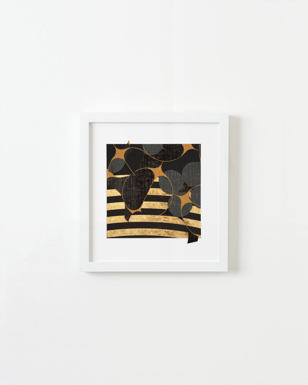 Mixed Media by Lisa Hunt titled "Cross Sections Free Form No.14" - 1.