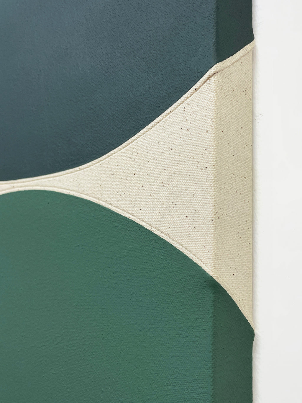 Painting by Hyun Jung Ahn titled "Rendezvous Antique Green" - 3.