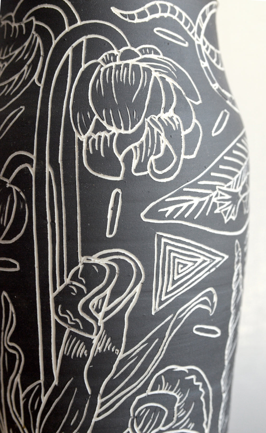 Sculpture by Dana Bechert titled "Nautilus Vase" - 7.